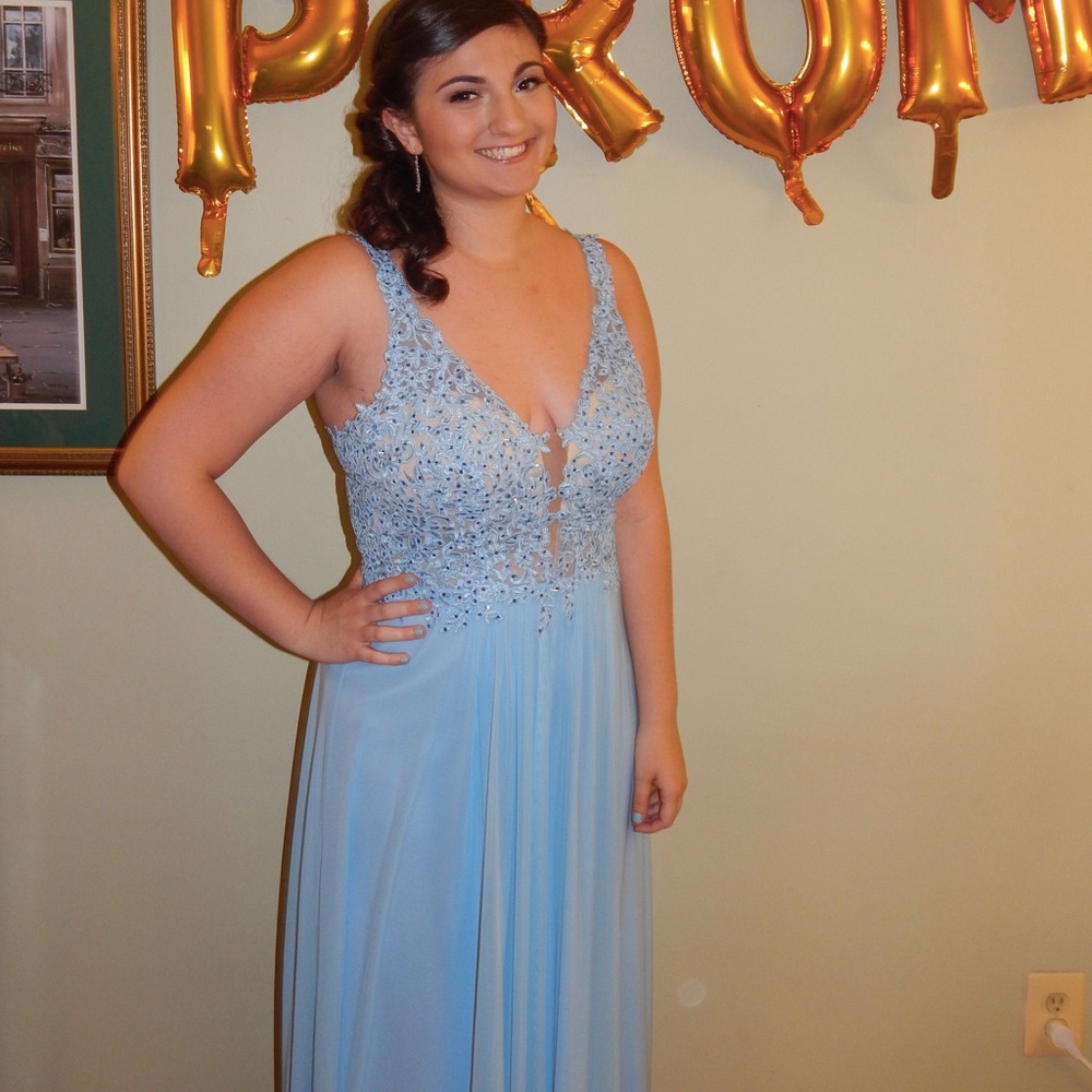 baby blue prom dress!